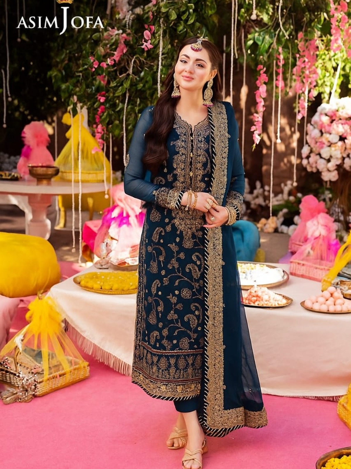 Asim Jofa Rang-e-Noor Embroidered Chiffon Suit image 5